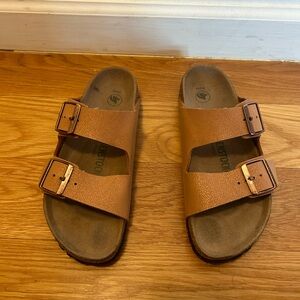 BIRKENSTOCK vegan leather 🌱